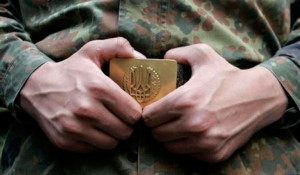 8959ccd88a33f008418d1652b249c0c7_XL