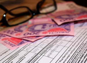 1426081645_scheta-dengi-i-ochki_ukrafoto