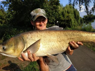 d1e6baa2ca26cf3b59218a566989a2c4_XL