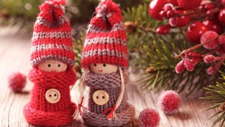 Christmas-Dolls-1920x1080