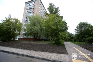 remont-trotuaru-na-vul_-kiivskiy-u-ternopoli-05-chervnya-2020r-1