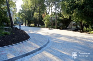 remont-migkvartalnogo-proizdu-u-ternopoli-na-prosp-stepana-banderi-serpen-2020-1-14-08-2020