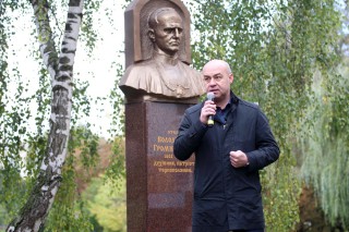 vidkrittya-pamyatnika--volodimiru-gromnitskomu-202015